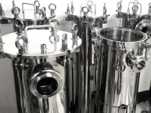 Manutenzione dell'alloggiamento del filtro per proteggere le membrane RO