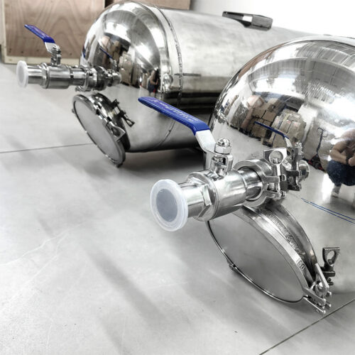 Serbatoio di stoccaggio dell'acqua sterile in acciaio inossidabile per impianti RO Serbatoio di stoccaggio dell'acqua sterile in acciaio inossidabile per impianti RO