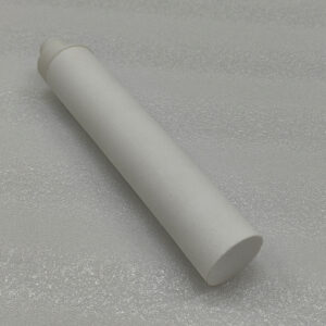Elemento silenziatore filtrante in plastica porosa sinterizzata con filettatura
