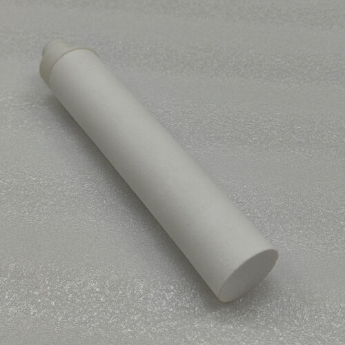 Elemento silenziatore filtrante in plastica porosa sinterizzata con filettatura